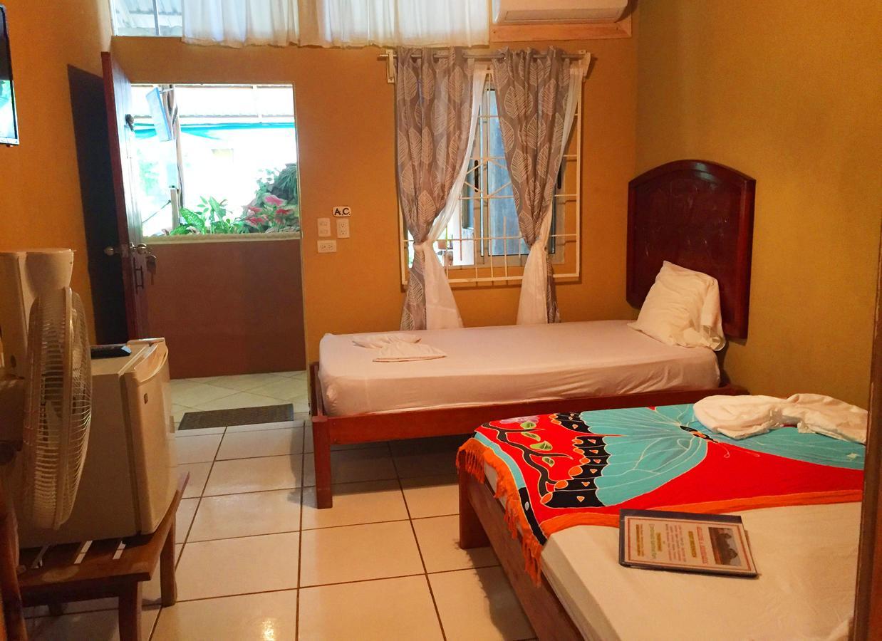 Cabinas Jimenez Puerto Jimenez Exterior photo